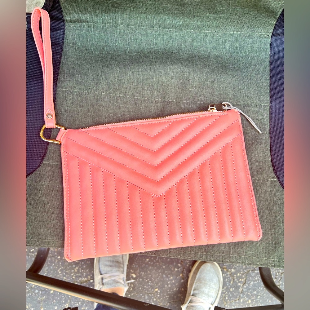 Wristlet